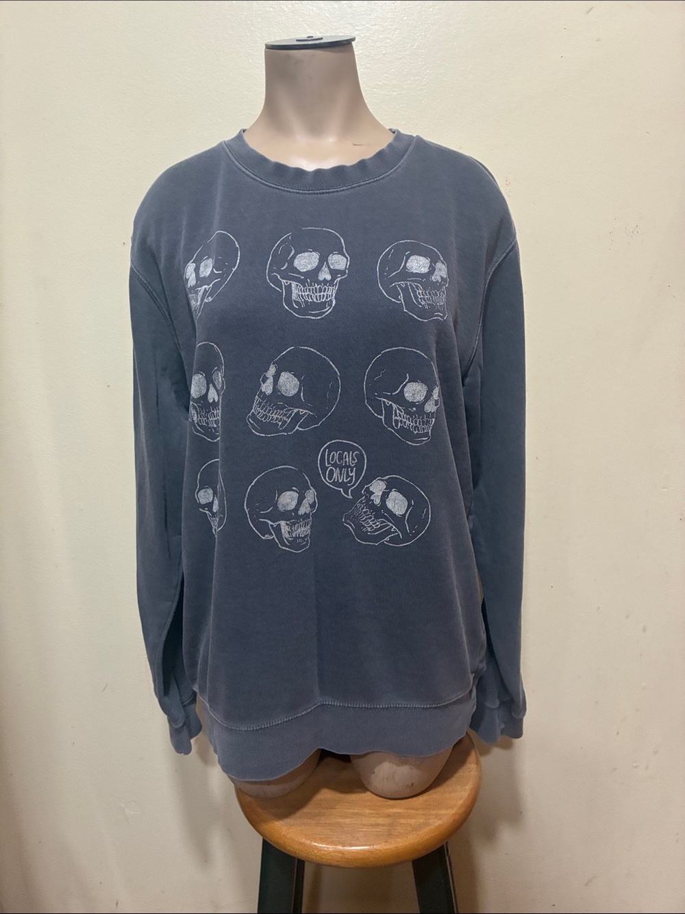 Skull Graphic Crewneck Sweater - Charcoal
